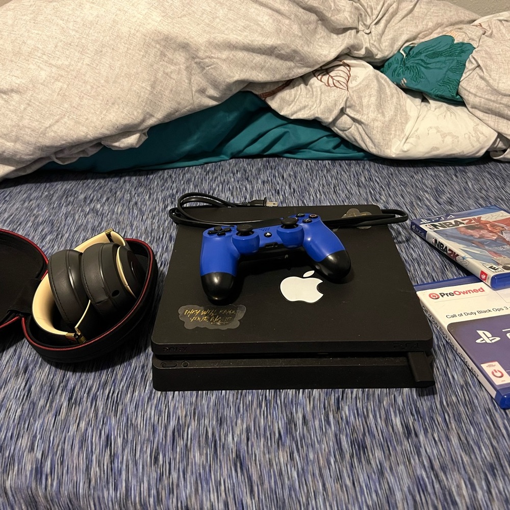 Deal! Ps4 Slim with NBA 2k 22 and Black Ops 3 with Beats Solo Studio 3 Wireless